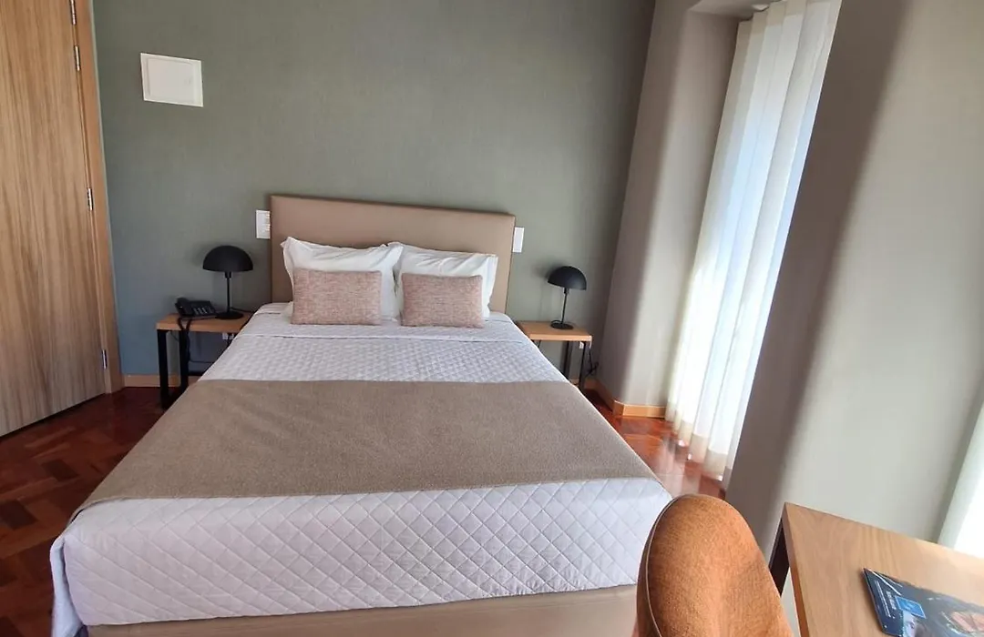 Hotel Alicante Lisboa-1